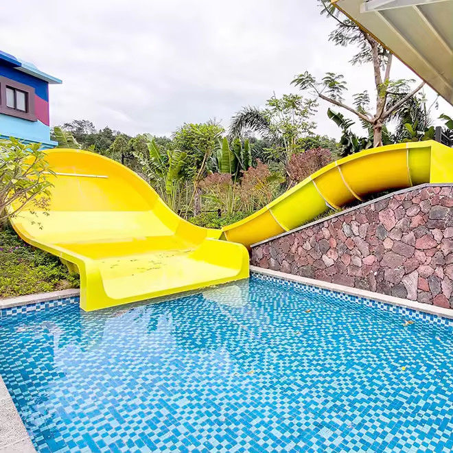 Slide Air Boomerang yang Disesuaikan untuk 2 Anak dengan Slide Raft untuk Bersenang-senang