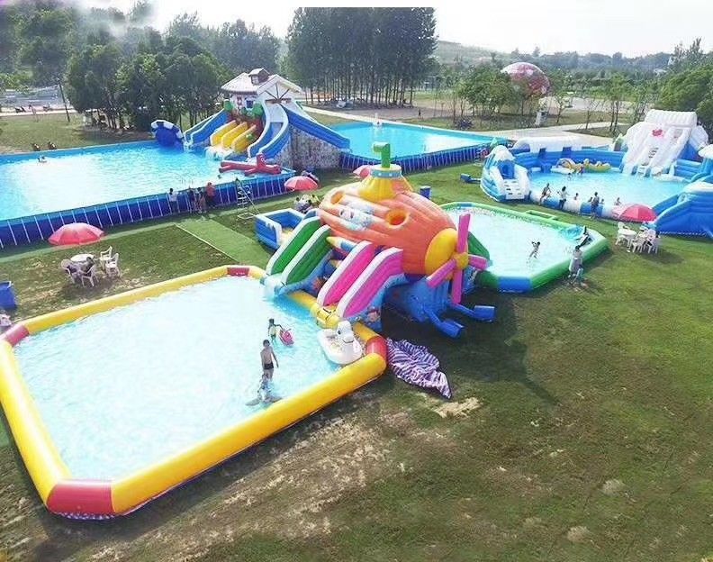 Kolam renang besar kembung kolam renang air kembung berenang dengan slide kembung komersial air slide untuk anak-anak dan orang dewasa